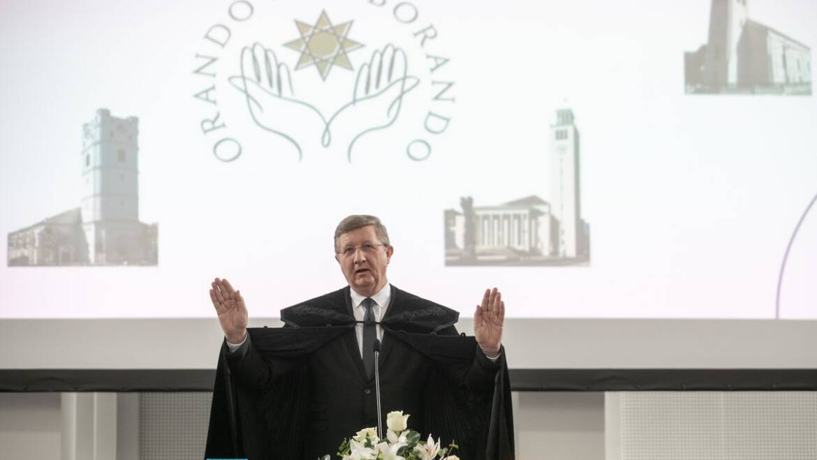 Hat felújított református templomot ünnepeltek, ebből három debreceni